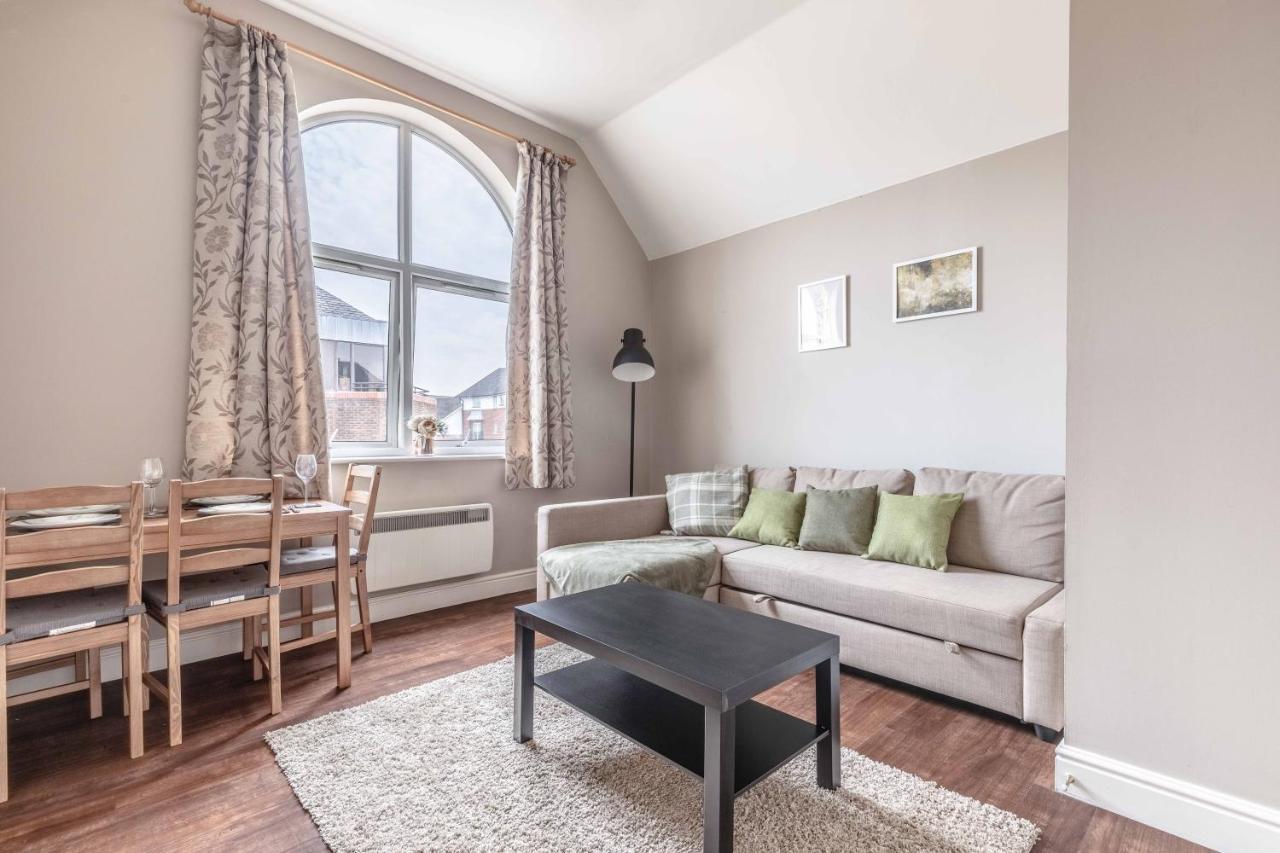 Cosy Central Windsor Apartment & Free Parking! ภายนอก รูปภาพ